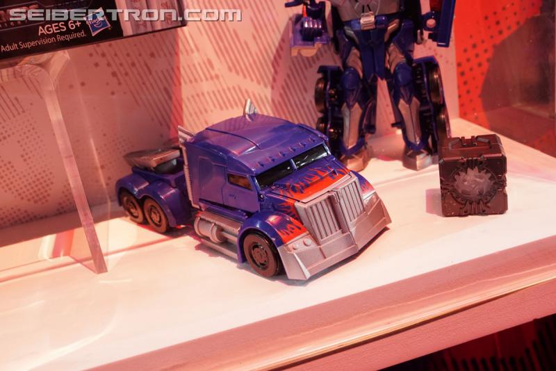SDCC 2017: Transformers The Last Knight Products - Transformers Event: DSC04567