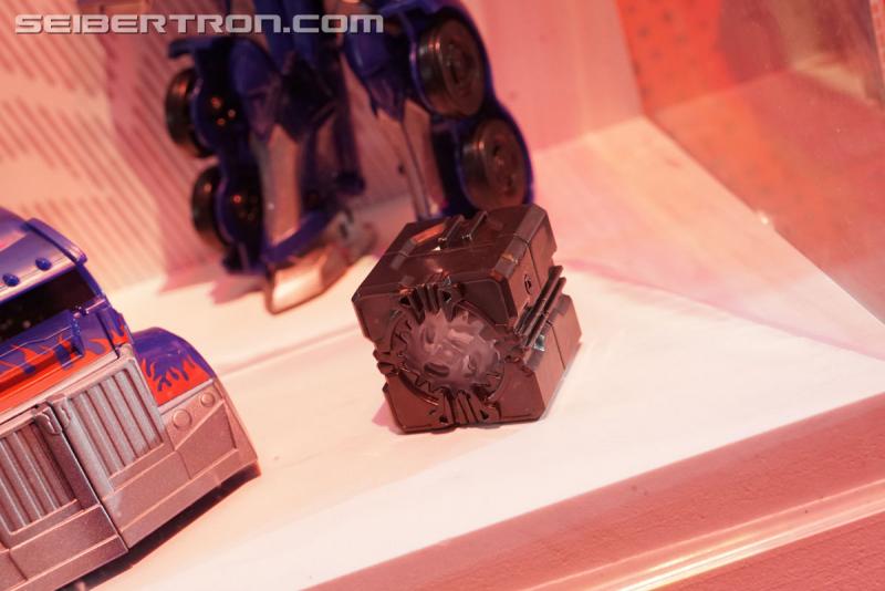 SDCC 2017: Transformers The Last Knight Products - Transformers Event: DSC04568