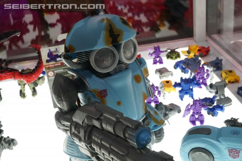 SDCC 2017: Transformers The Last Knight Products - Transformers Event: DSC04884