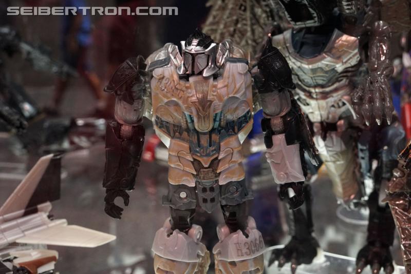 SDCC 2017: Transformers The Last Knight Products - Transformers Event: DSC05398