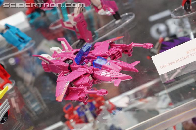 SDCC 2017: Transformers Titans Return Products - Transformers Event: DSC04486