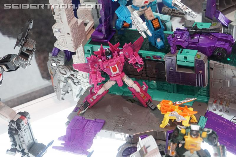 SDCC 2017: Transformers Titans Return Products - Transformers Event: DSC04507