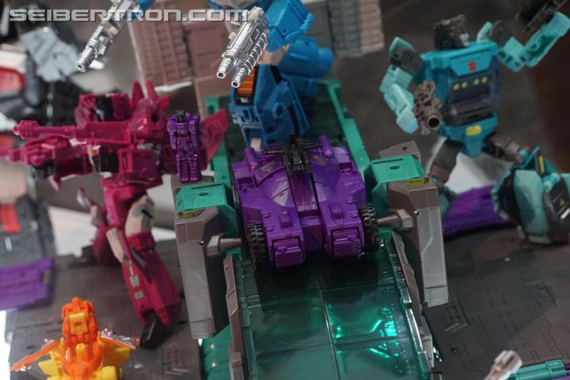 SDCC 2017: Transformers Titans Return Products - Transformers Event: DSC04510