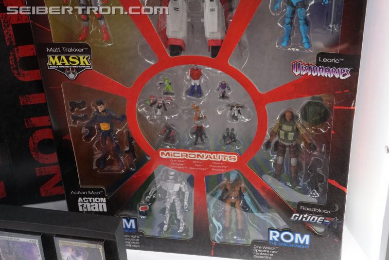 Transformers News: SDCC 2017: Exclusives Photo Gallery - Voyager Optimus,  Primitive Skate Prime and More! #HasbroSDCC