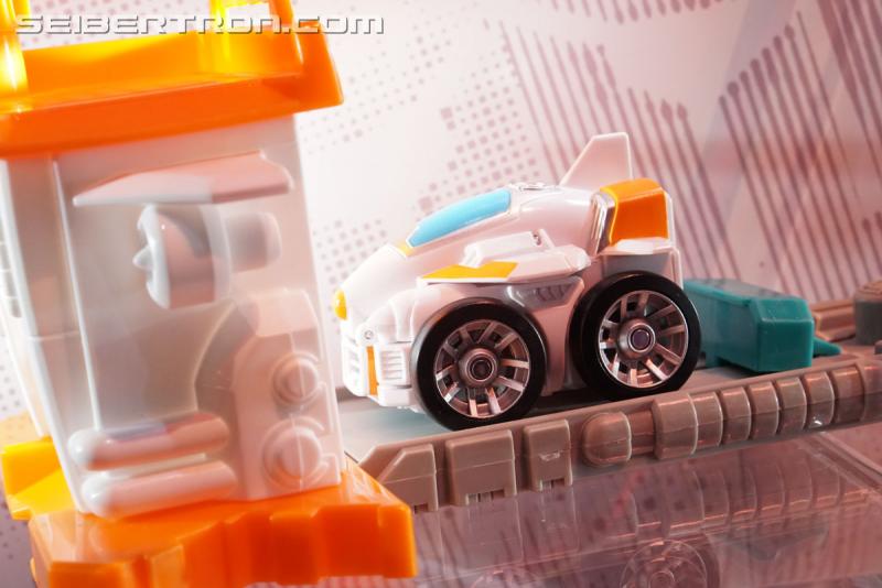 SDCC 2017: Playskool Transformers Rescue Bots - Transformers Event: DSC04585