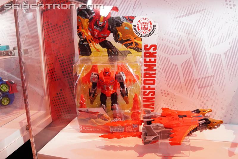 Transformers News: Re: SDCC 2017: Preview Night First Look at Power of the Primes, Robots in Disguise, and More #HasbroSDCC