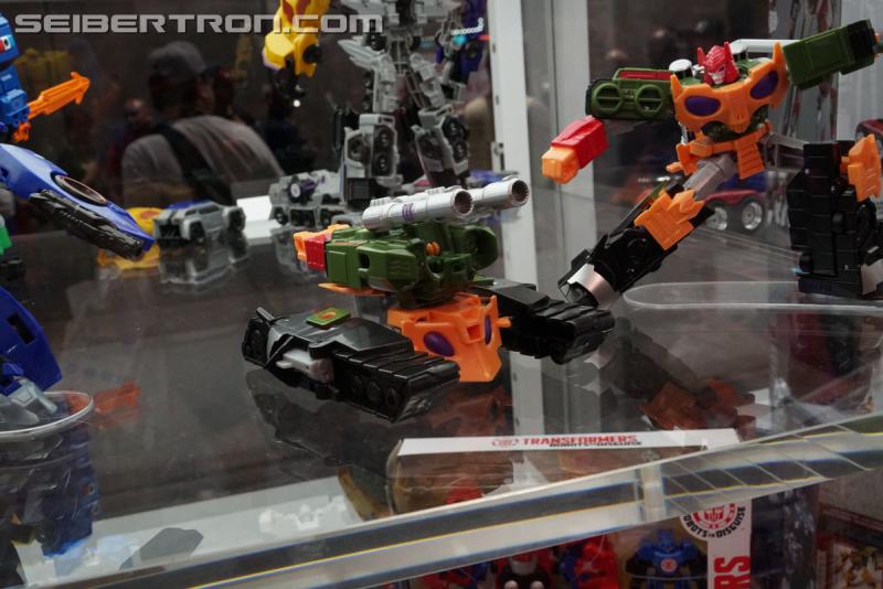 Transformers News: Re: SDCC 2017: Preview Night First Look at Power of the Primes, Robots in Disguise, and More #HasbroSDCC