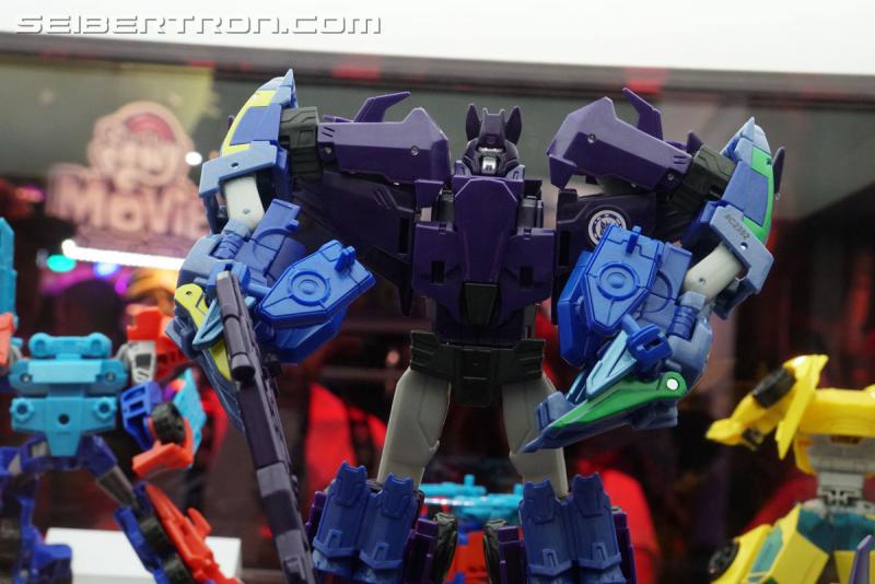 Transformers News: Re: SDCC 2017: Preview Night First Look at Power of the Primes, Robots in Disguise, and More #HasbroSDCC