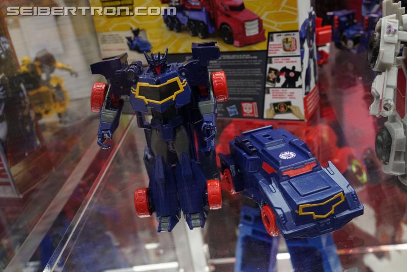 SDCC 2017: Transformers Robots In Disguise Combiner Force - Transformers Event: DSC04822