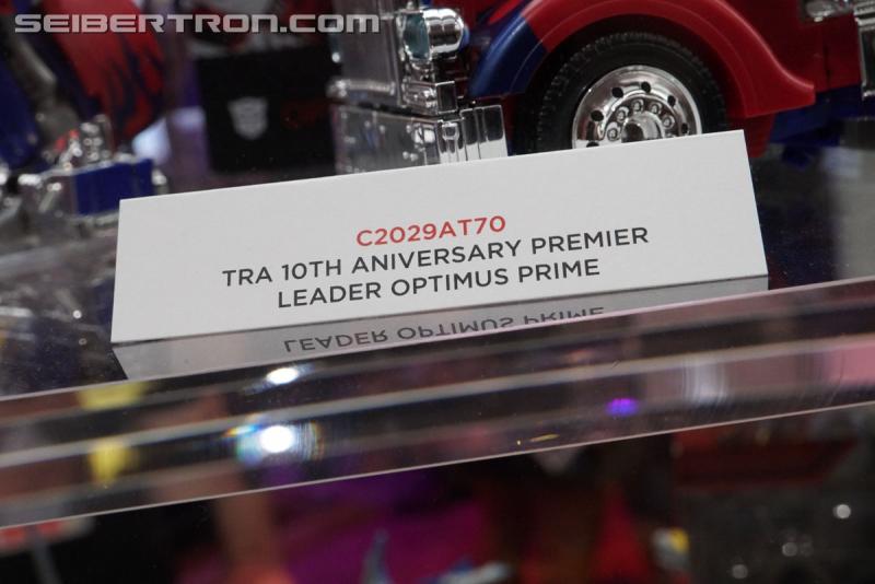 SDCC 2017 - Transformers Tribute Optimus Prime
