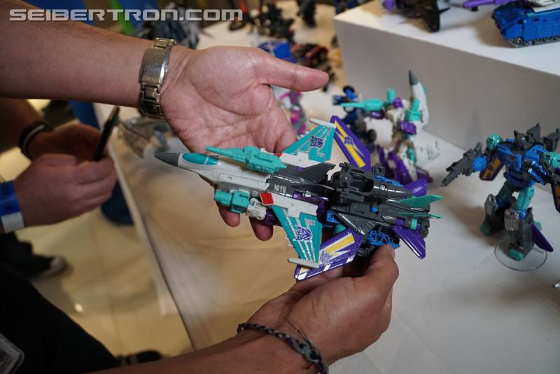 SDCC 2017: Generations Power of the Primes revealed and Titans Return - Transformers Event: Power Of Primes 003