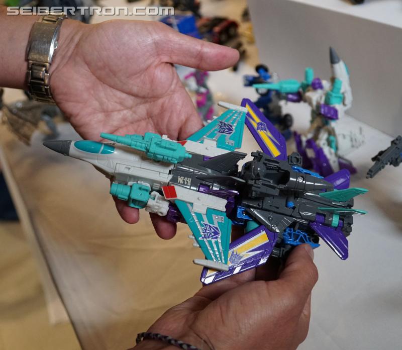 SDCC 2017: Generations Power of the Primes revealed and Titans Return - Transformers Event: Power Of Primes 004