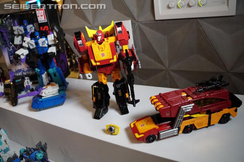 SDCC 2017: Generations Power of the Primes revealed and Titans Return - Transformers Event: Power Of Primes 005