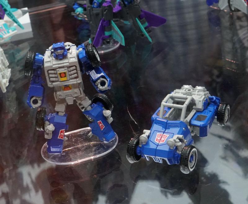 SDCC 2017 - Transformers Power of the Primes product reveals