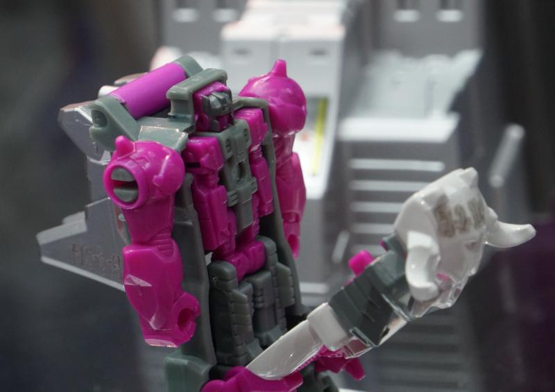 SDCC 2017: Transformers Power of the Primes product reveals - Transformers Event: Power Of The Primes 047