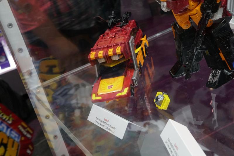 SDCC 2017: Transformers Power of the Primes product reveals - Transformers Event: Power Of The Primes 060