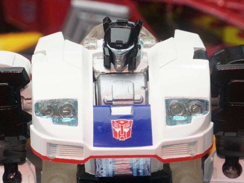 Transformers News: Hasbro Responds to Transformers Power of the Primes Jazz Design Error