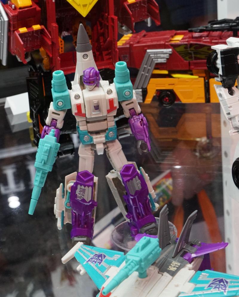 SDCC 2017: Transformers Power of the Primes product reveals - Transformers Event: Power Of The Primes 087