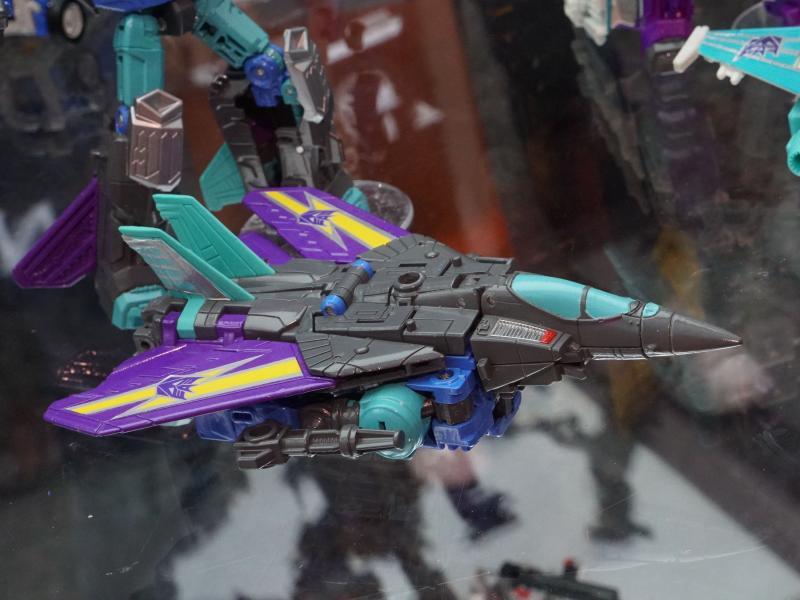 SDCC 2017 - Transformers Power of the Primes product reveals