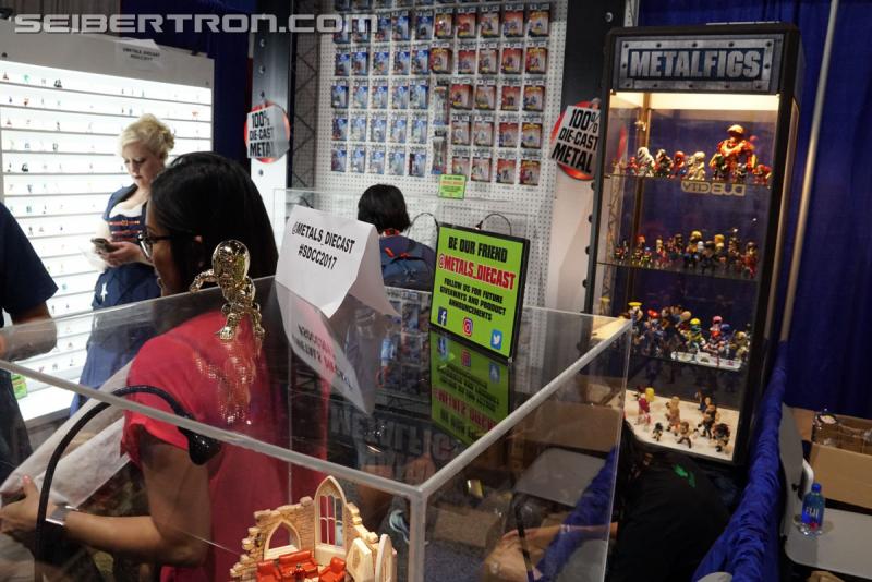SDCC 2017: Licensed Transformers Products - Transformers Event: Licensed Tfs 032