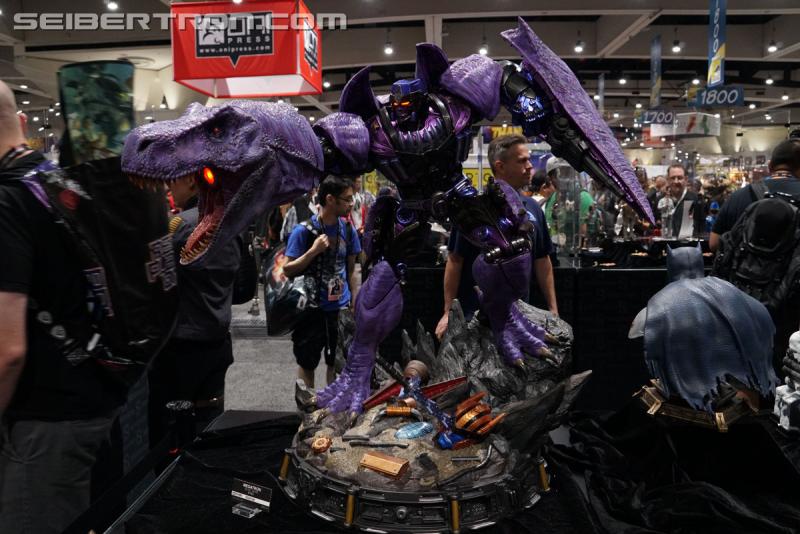 SDCC 2017: Licensed Transformers Products - Transformers Event: Licensed Tfs 076