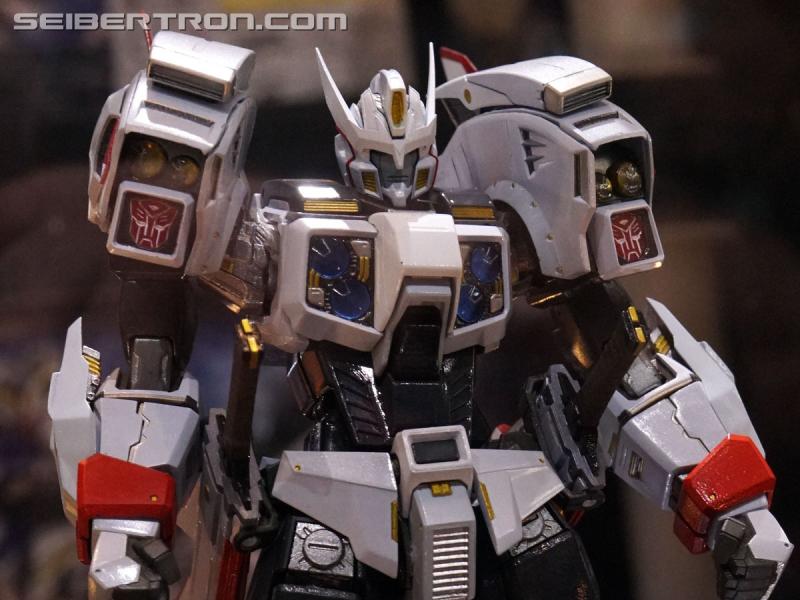 SDCC 2017: Licensed Transformers Products - Transformers Event: Licensed Tfs 106