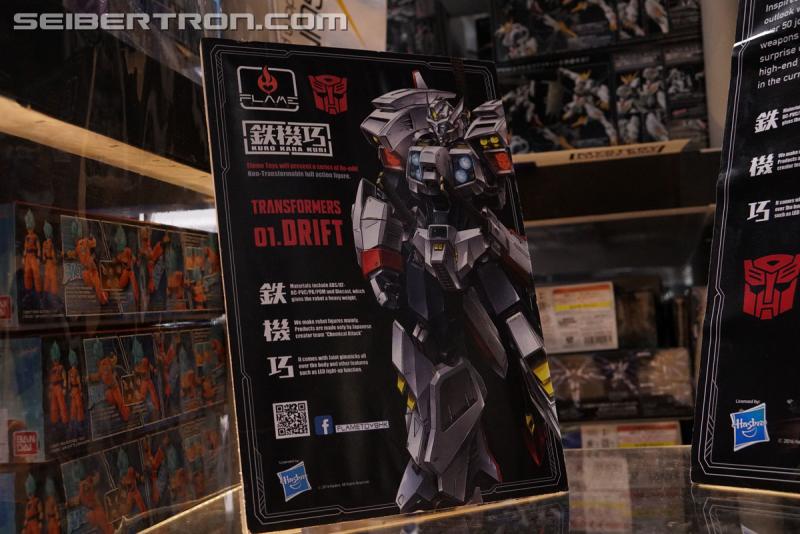 SDCC 2017: Licensed Transformers Products - Transformers Event: Licensed Tfs 110
