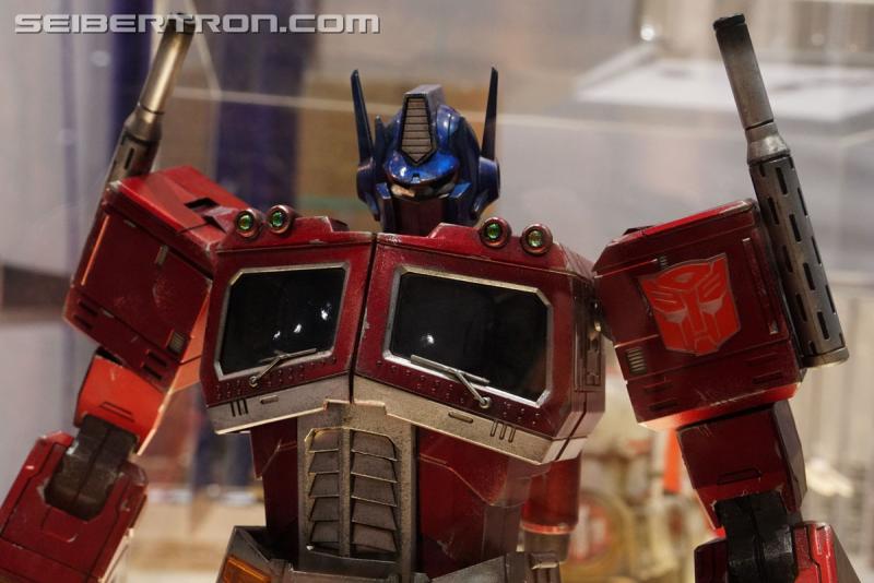 SDCC 2017: Licensed Transformers Products - Transformers Event: Licensed Tfs 123
