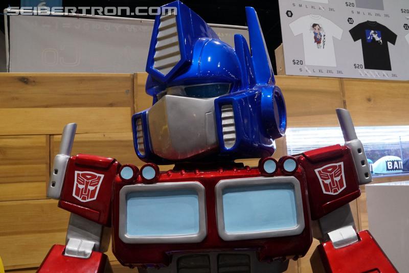 SDCC 2017: Licensed Transformers Products - Transformers Event: Licensed Tfs 170