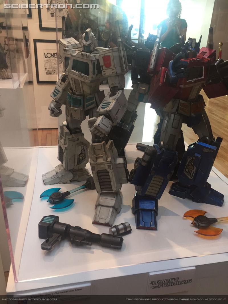 SDCC 2017: Three A Transformers products (photos by TFsource) - Transformers Event: IMG 4030