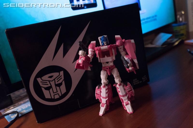 HASCON 2017 - Titans Return Arcee Exclusive