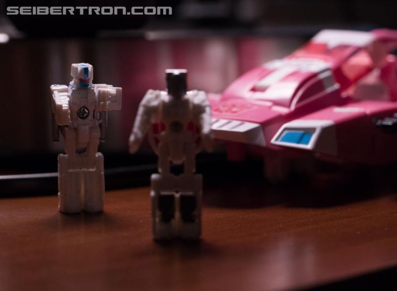 HASCON 2017: Titans Return Arcee Exclusive - Transformers Event: DSC02493