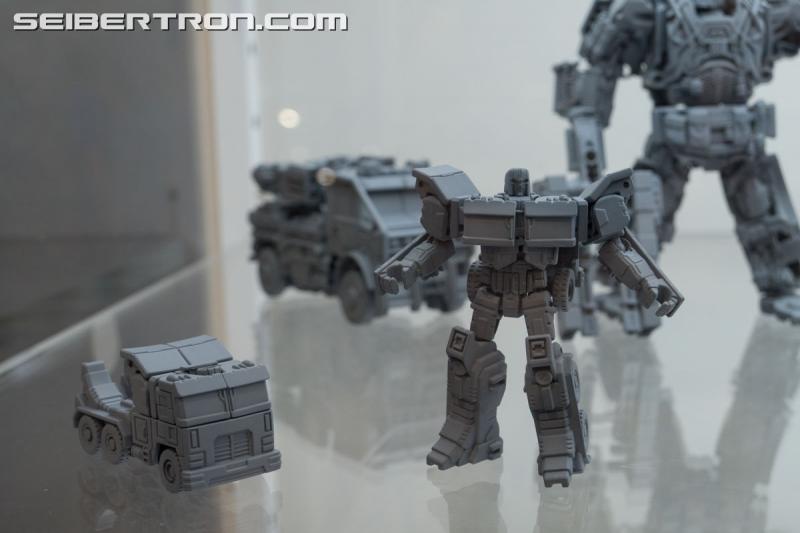 HASCON 2017: Gray Model Prototypes and Unreleased Figures - Transformers Event: DSC02230