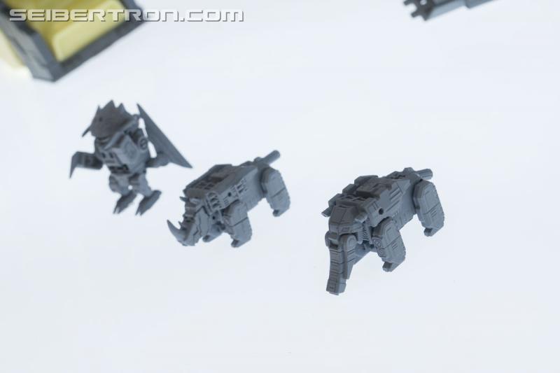 HASCON 2017: Gray Model Prototypes and Unreleased Figures - Transformers Event: DSC02276