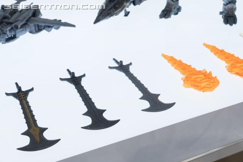 HASCON 2017: Gray Model Prototypes and Unreleased Figures - Transformers Event: DSC02280