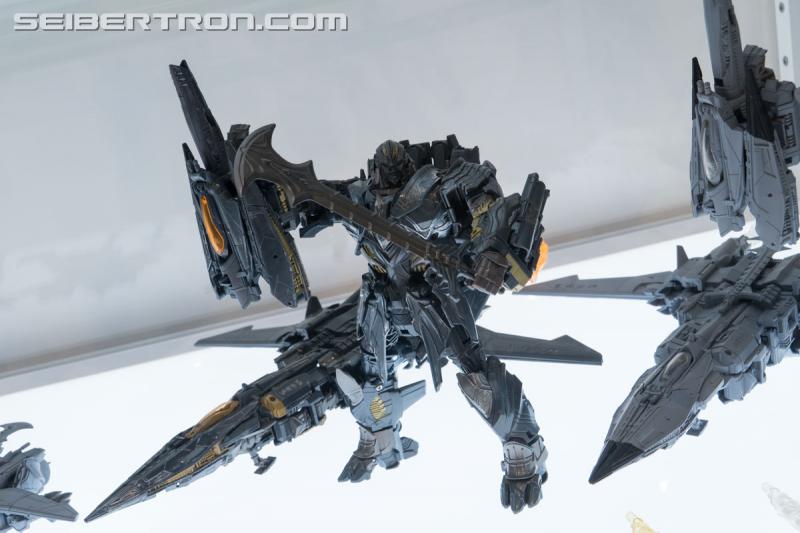 HASCON 2017: Gray Model Prototypes and Unreleased Figures - Transformers Event: DSC02283