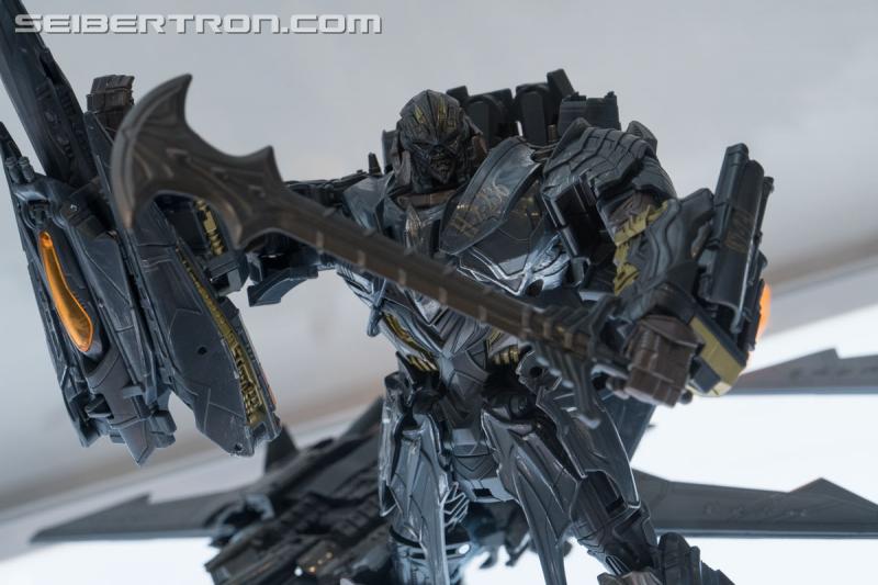 HASCON 2017: Gray Model Prototypes and Unreleased Figures - Transformers Event: DSC02284