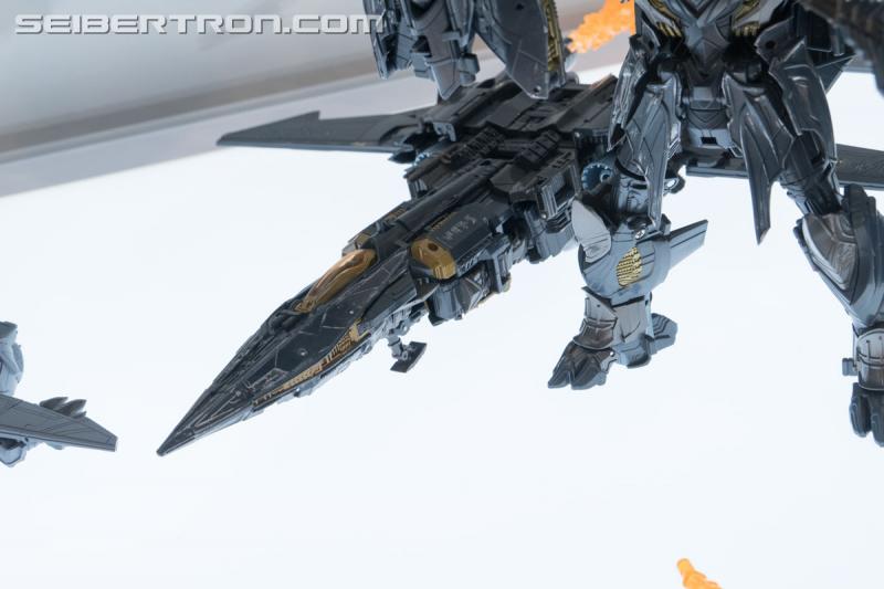 HASCON 2017: Gray Model Prototypes and Unreleased Figures - Transformers Event: DSC02288