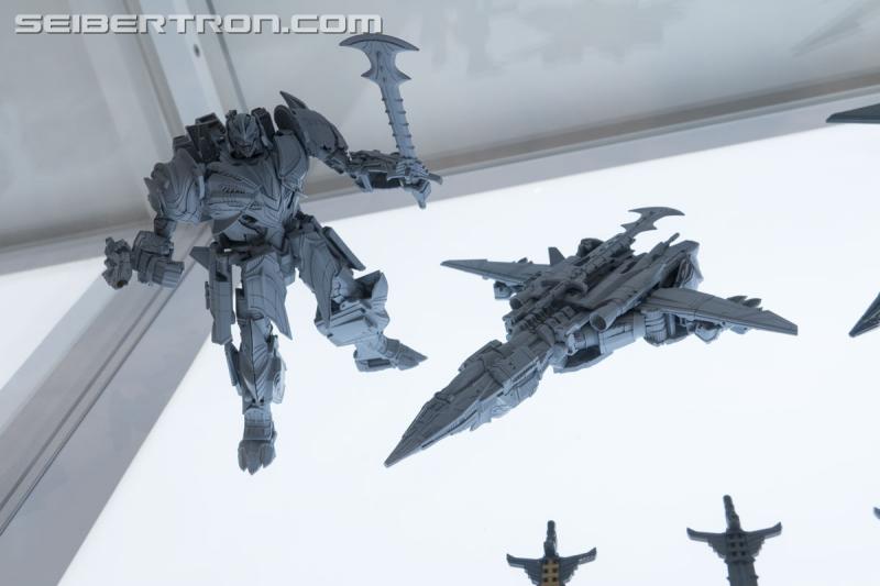 HASCON 2017: Gray Model Prototypes and Unreleased Figures - Transformers Event: DSC02289