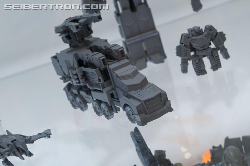 HASCON 2017: Gray Model Prototypes and Unreleased Figures - Transformers Event: DSC02299