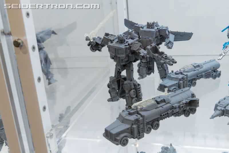HASCON 2017: Gray Model Prototypes and Unreleased Figures - Transformers Event: DSC02309