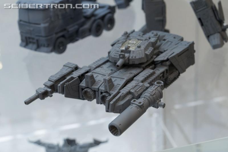 HASCON 2017: Gray Model Prototypes and Unreleased Figures - Transformers Event: DSC02327