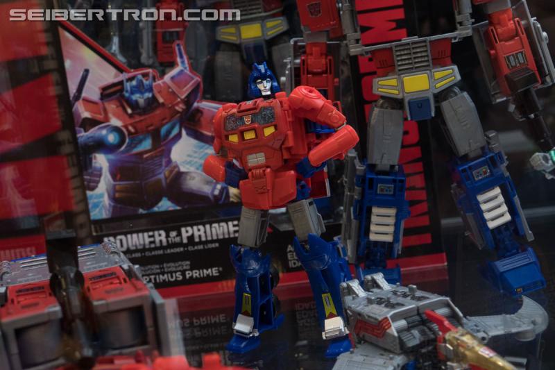 HASCON 2017: Power of the Primes - Part 2 of 2 - Transformers Event: DSC02443