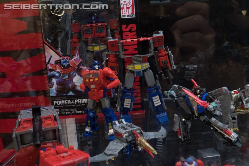 HASCON 2017: Power of the Primes - Part 2 of 2 - Transformers Event: DSC02444