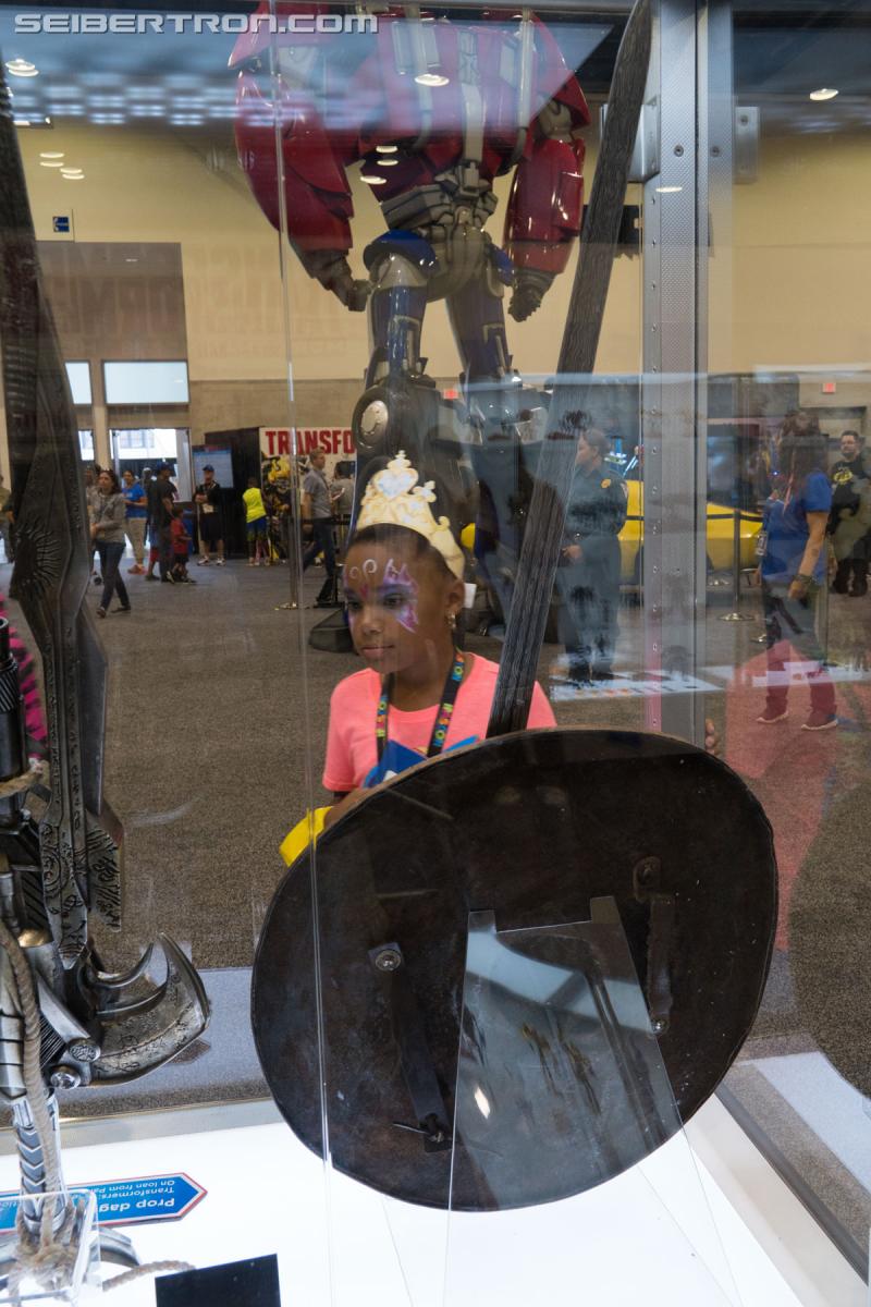 HASCON 2017: Transformers The Last Knight Movie Props - Transformers Event: DSC02542