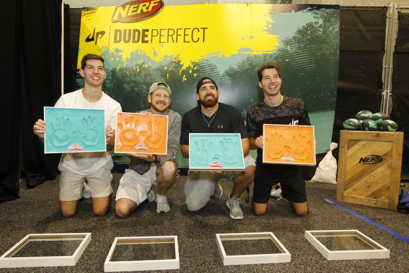 HASCON 2017: Official HASCON Images from Hasbro - Transformers Event: HASCON DUDE PERFECT HANDPRINT