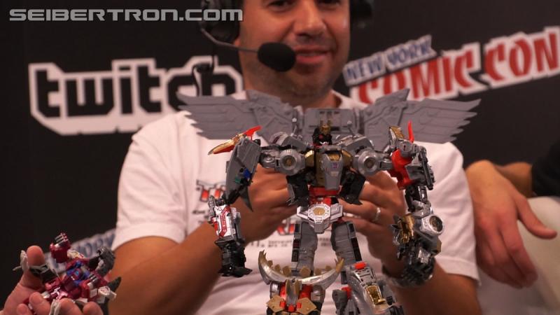 NYCC 2017: Titan Class Predaking's Wing Revealed - Transformers Event: Titan Class Predaking Wing 03