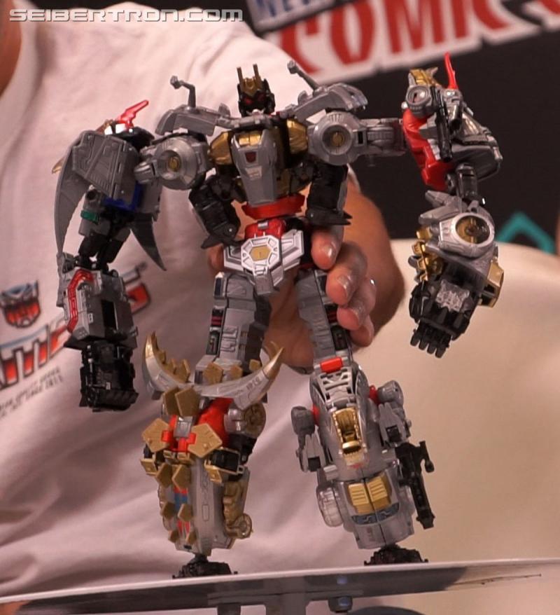 NYCC 2017 - Power of the Primes VOLCANICUS Painted Sample