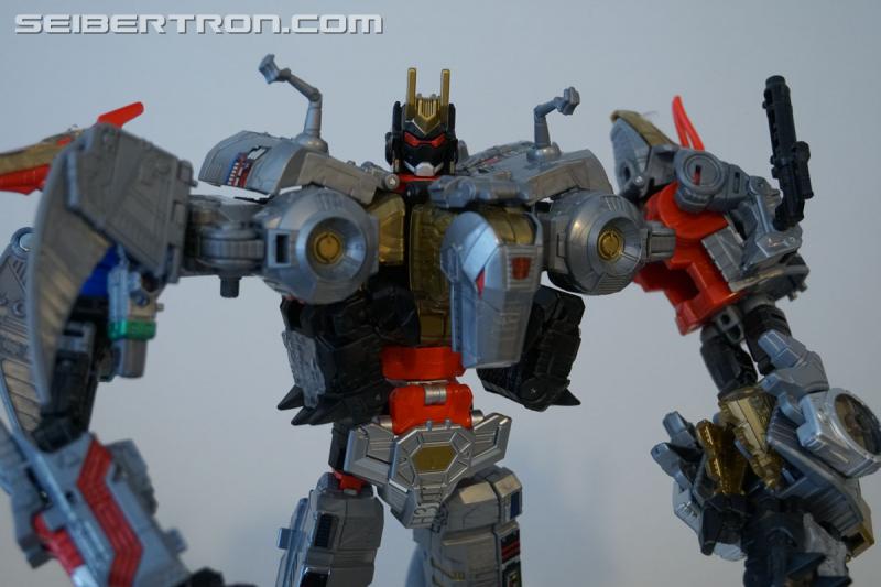 NYCC 2017: NYCC Reveals: Power of the Primes Volcanicus - Transformers Event: Volcanicus 011