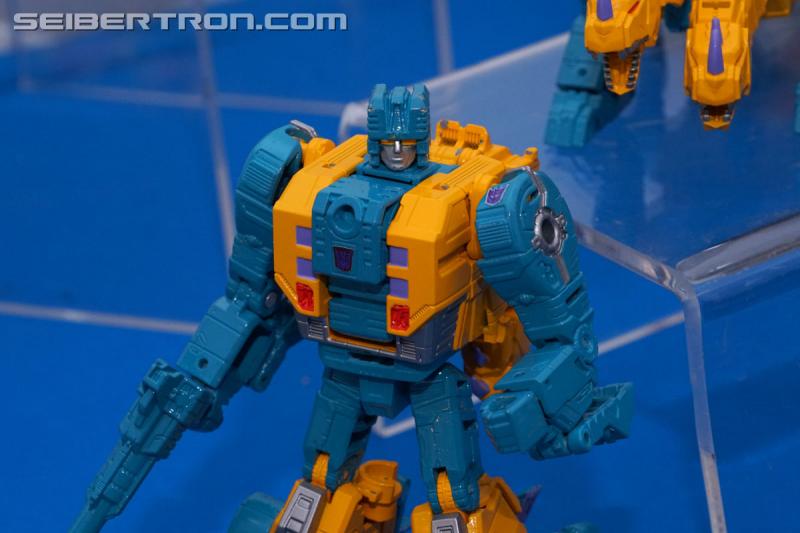 NYCC 2017 - NYCC Reveals: Power of the Primes Terrorcons